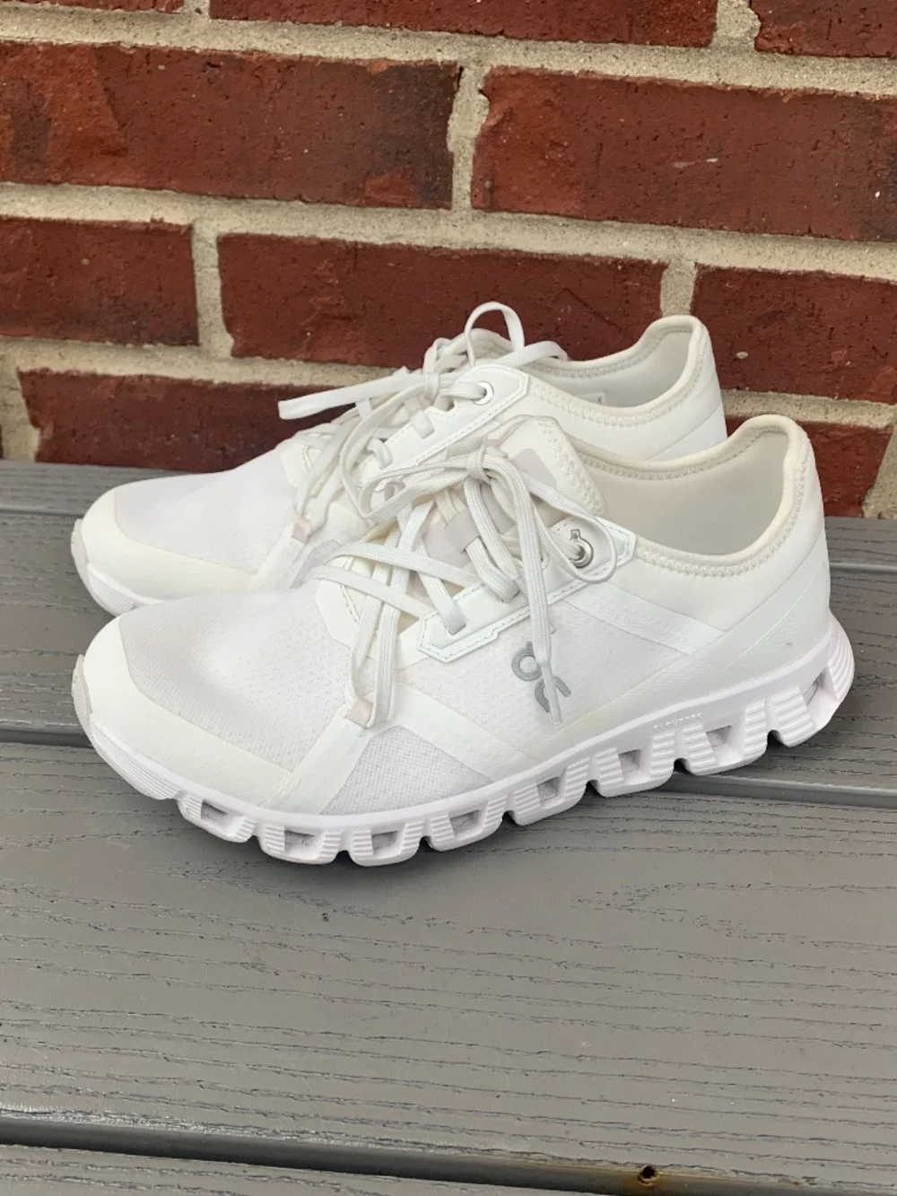 On Running Cloud X Sneakers